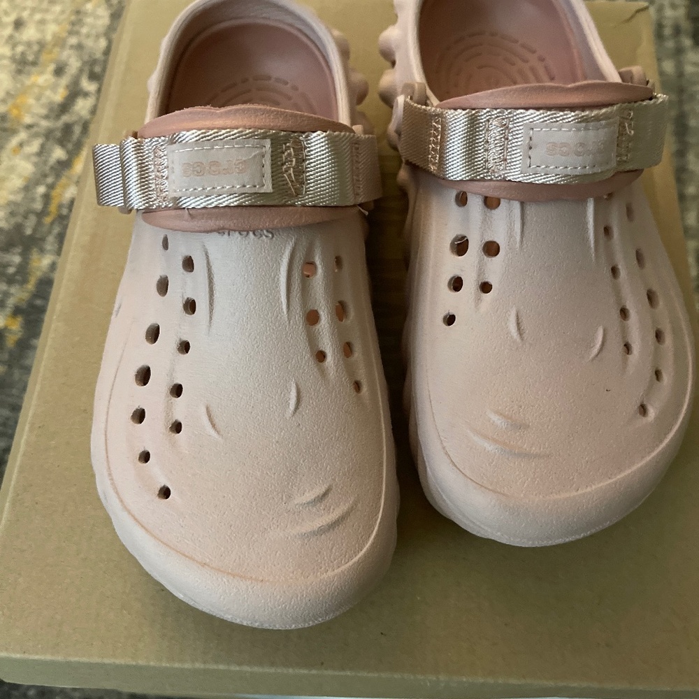 Crocs - Picture 1 of 3